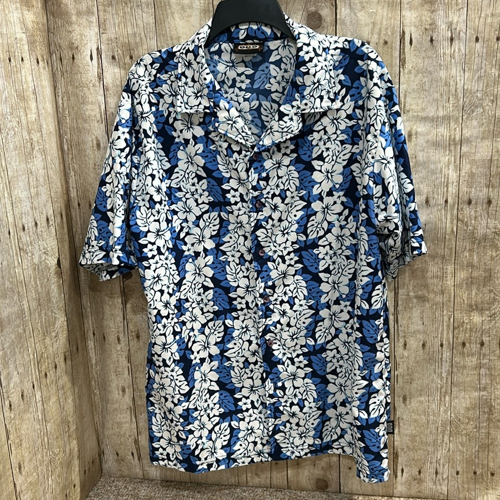 ODO Men's Hawaiian ALOHA  Floral Button Up Short Sleeve Large Shirt ~No Shrink